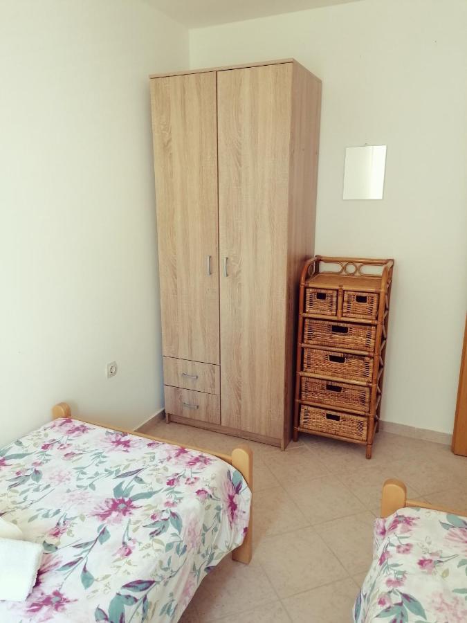 Apartment Vesna Vir Eksteriør bilde