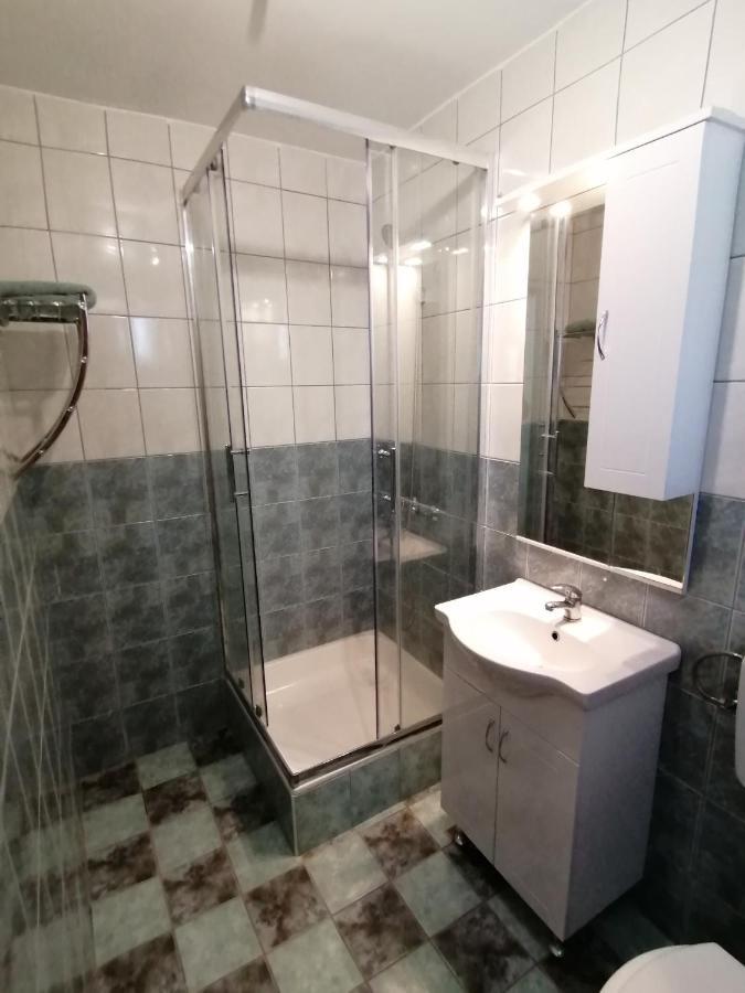 Apartment Vesna Vir Eksteriør bilde